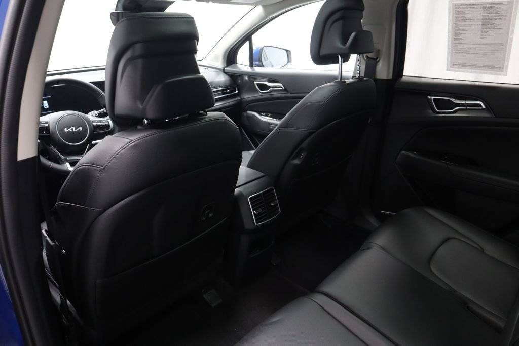 Used 2025 Kia Sportage EX w/ Premium Package image 22
