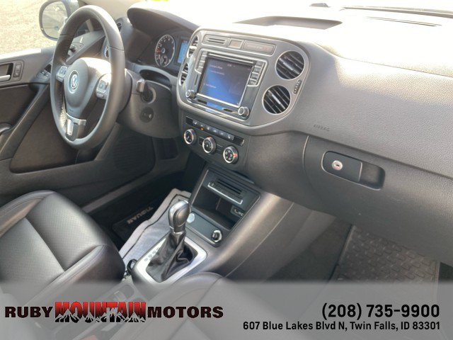 Used 2017 Volkswagen Tiguan S AWD/4WD image 31