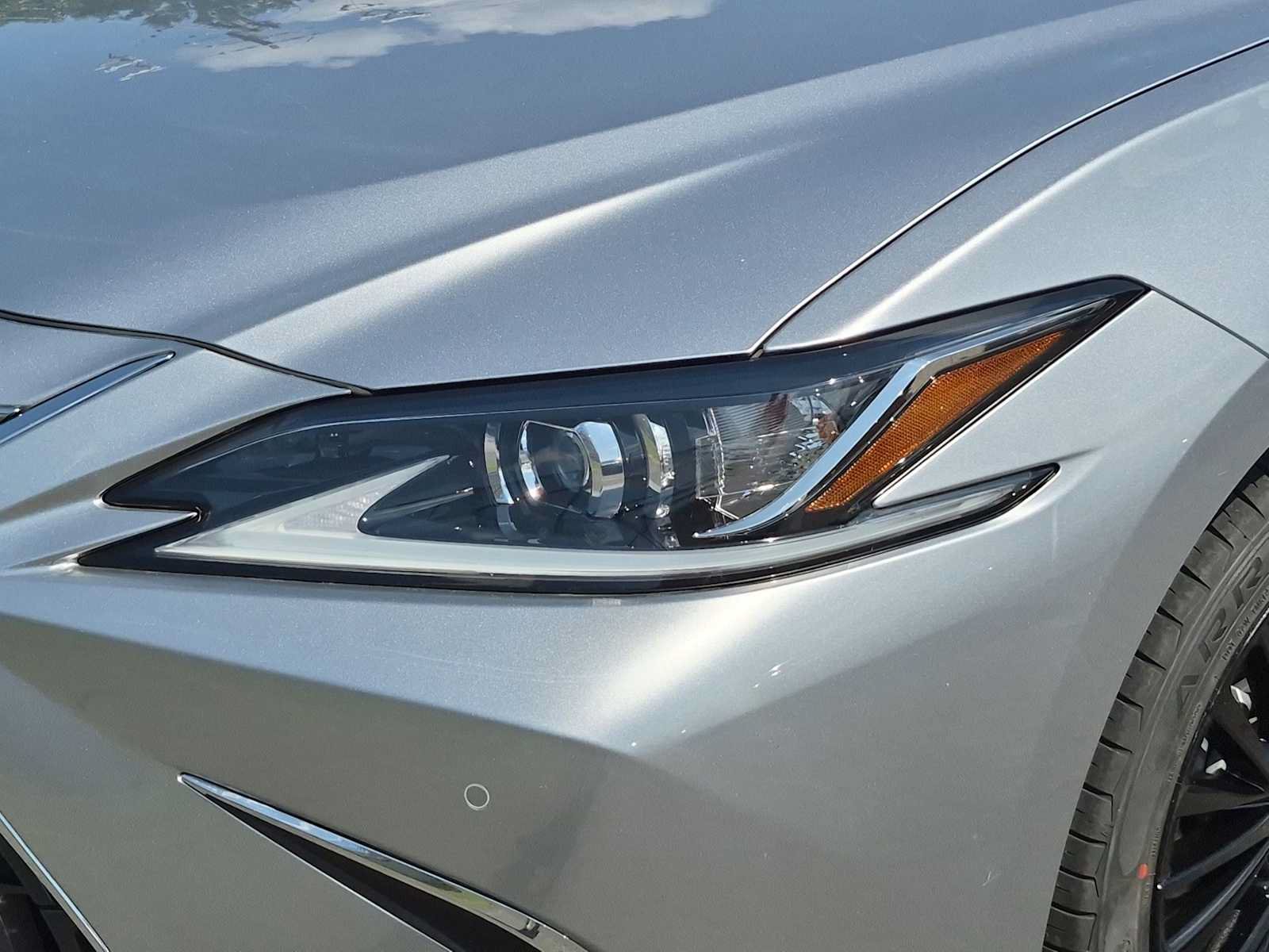 Used 2024 Lexus ES 350 w/ Premium Package FWD image 11