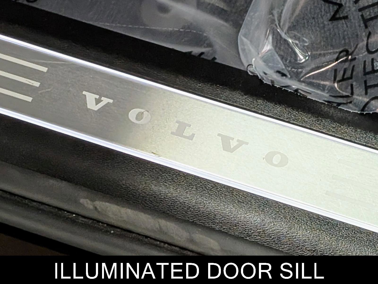 Used 2025 Volvo XC90 B5 Core w/ Protection Package Premier image 15