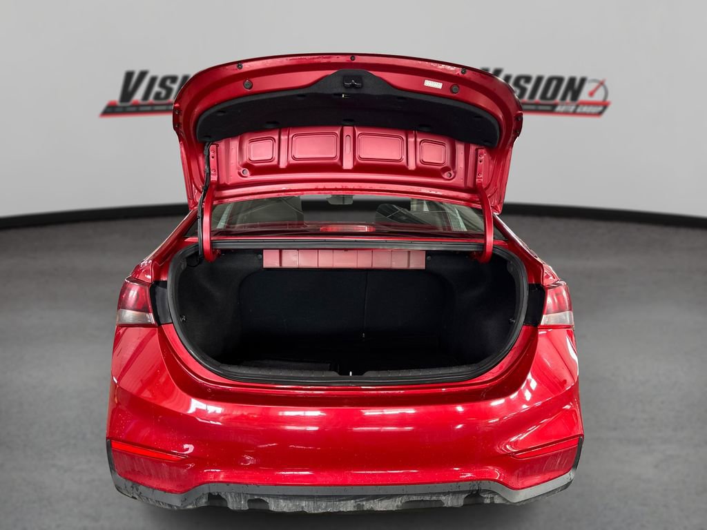 Used 2020 Hyundai Accent SE w/ Cargo Package image 11