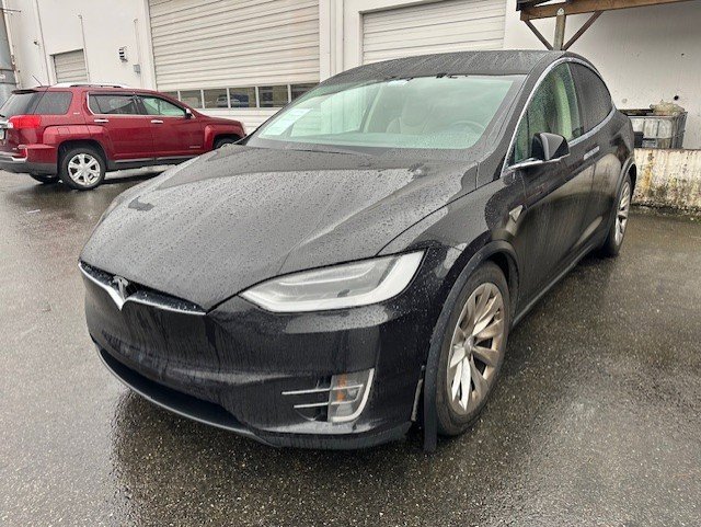 Used 2016 Tesla Model X 75D image 2