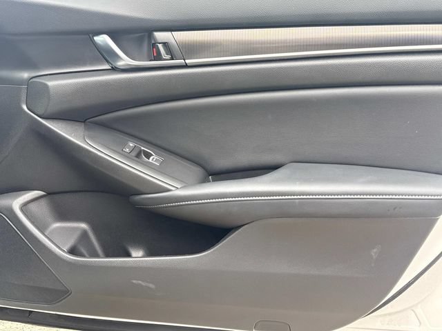 Used 2018 Honda Accord Sport image 17