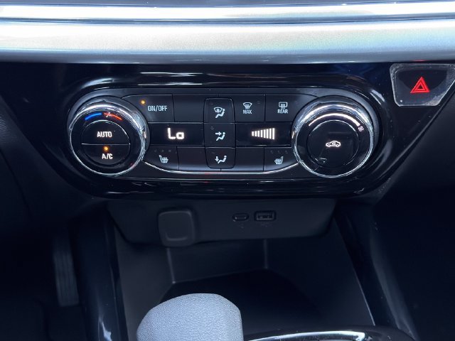 Certified 2024 Chevrolet Trax LT w/ Driver Confidence Package FWD image 21