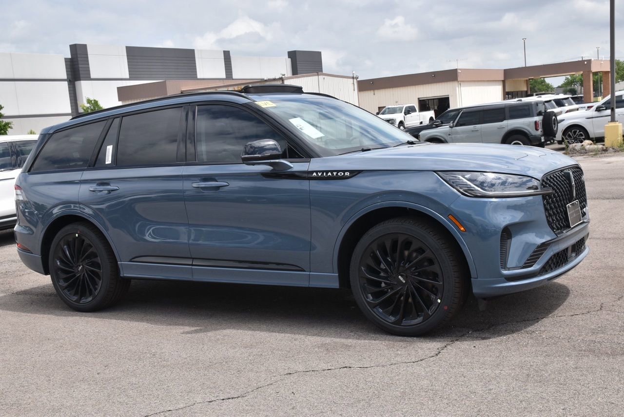 New 2026 Lincoln Aviator Reserve RWD image 33