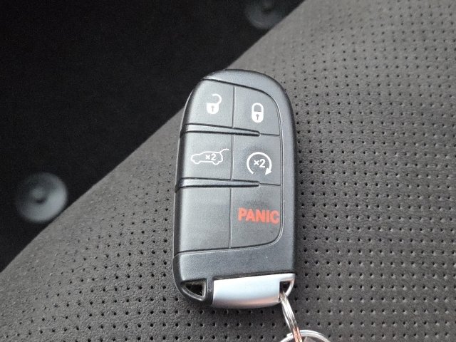 Used 2021 Jeep Grand Cherokee Trailhawk image 24