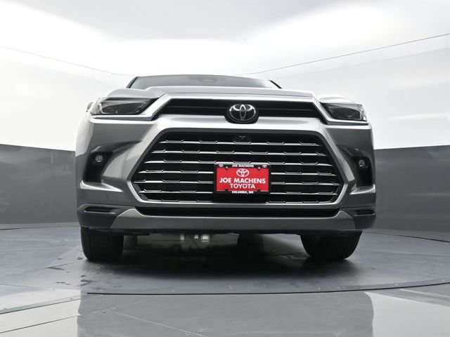 Used 2026 Toyota Grand Highlander Limited AWD/4WD image 18