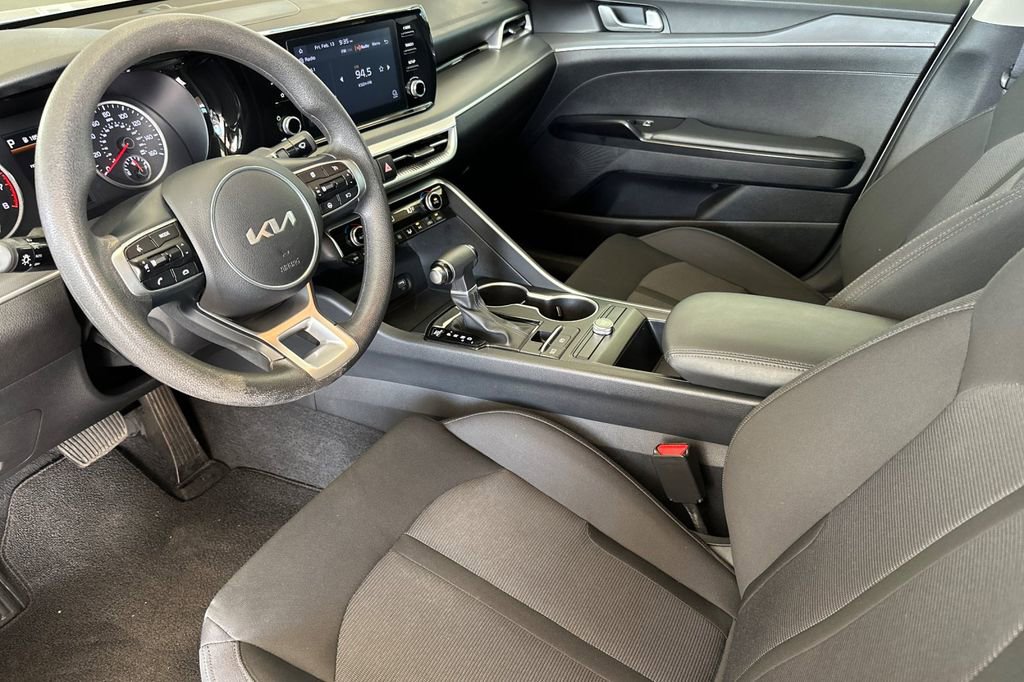 Used 2024 Kia K5 LXS image 12