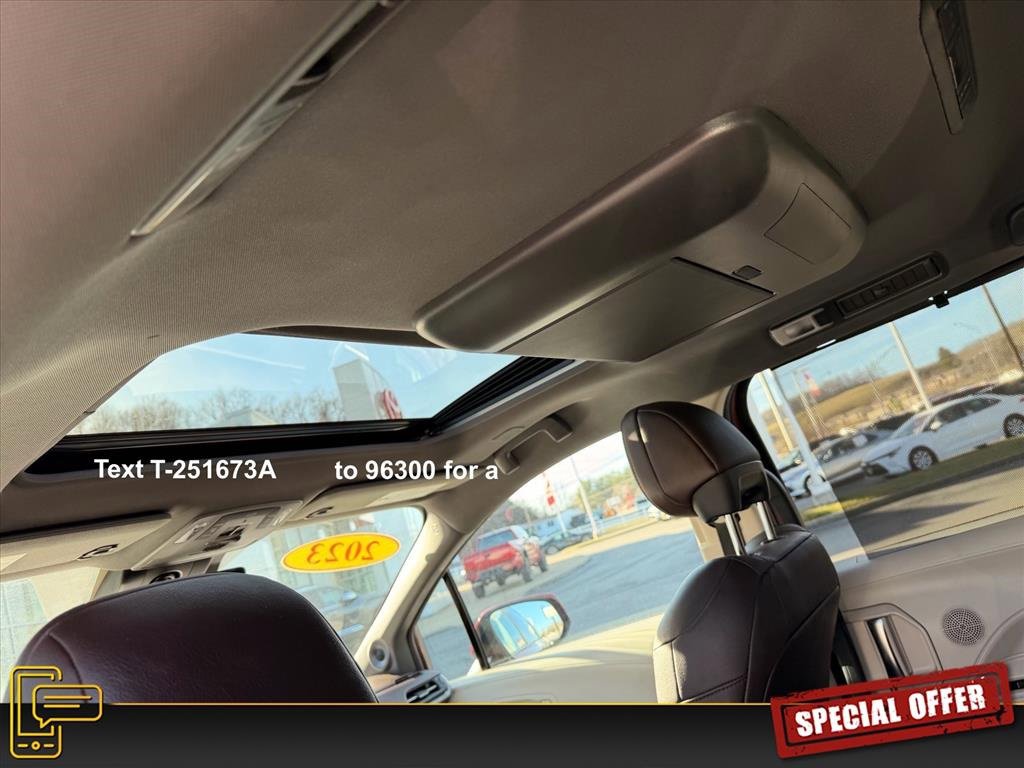 Used 2023 Toyota Sienna Platinum image 15
