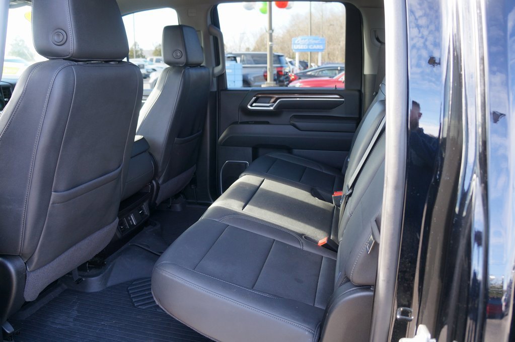 Used 2025 Chevrolet Silverado 2500 LT w/ All Star Edition image 17