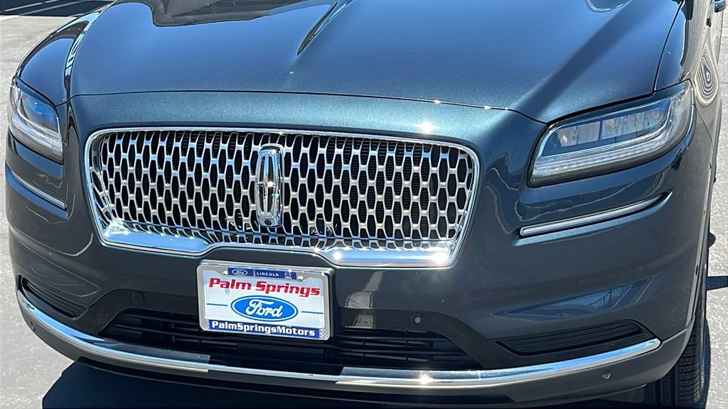 Certified 2023 Lincoln Nautilus Reserve w/ Equipment Group 201A AWD/4WD image 3
