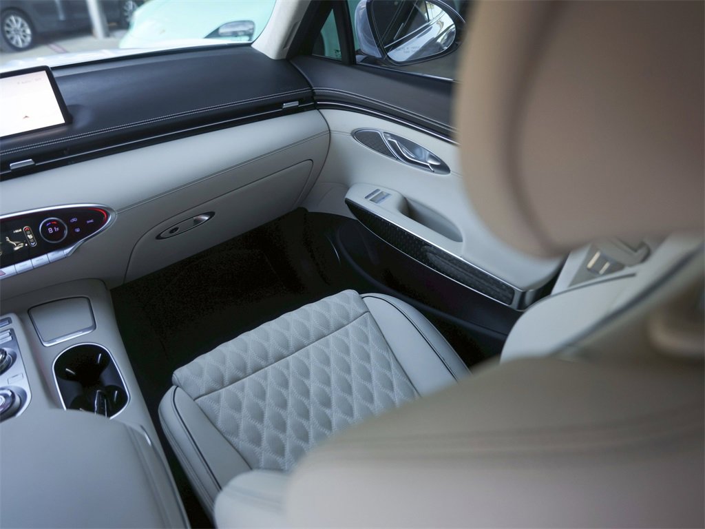 Used 2025 Genesis GV70 3.5T Sport w/ Sport Prestige Package image 36