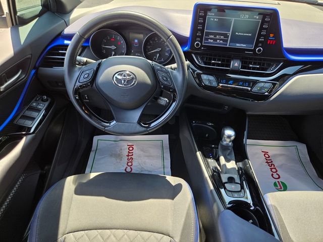 Used 2020 Toyota C-HR XLE FWD image 13