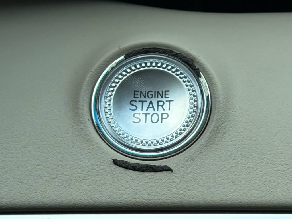 Used 2024 Genesis GV70 2.5T w/ Select Package AWD/4WD image 35