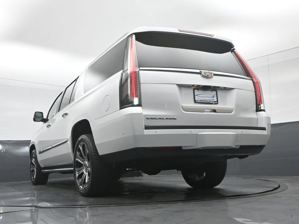 Used 2019 Cadillac Escalade ESV Luxury AWD/4WD image 68