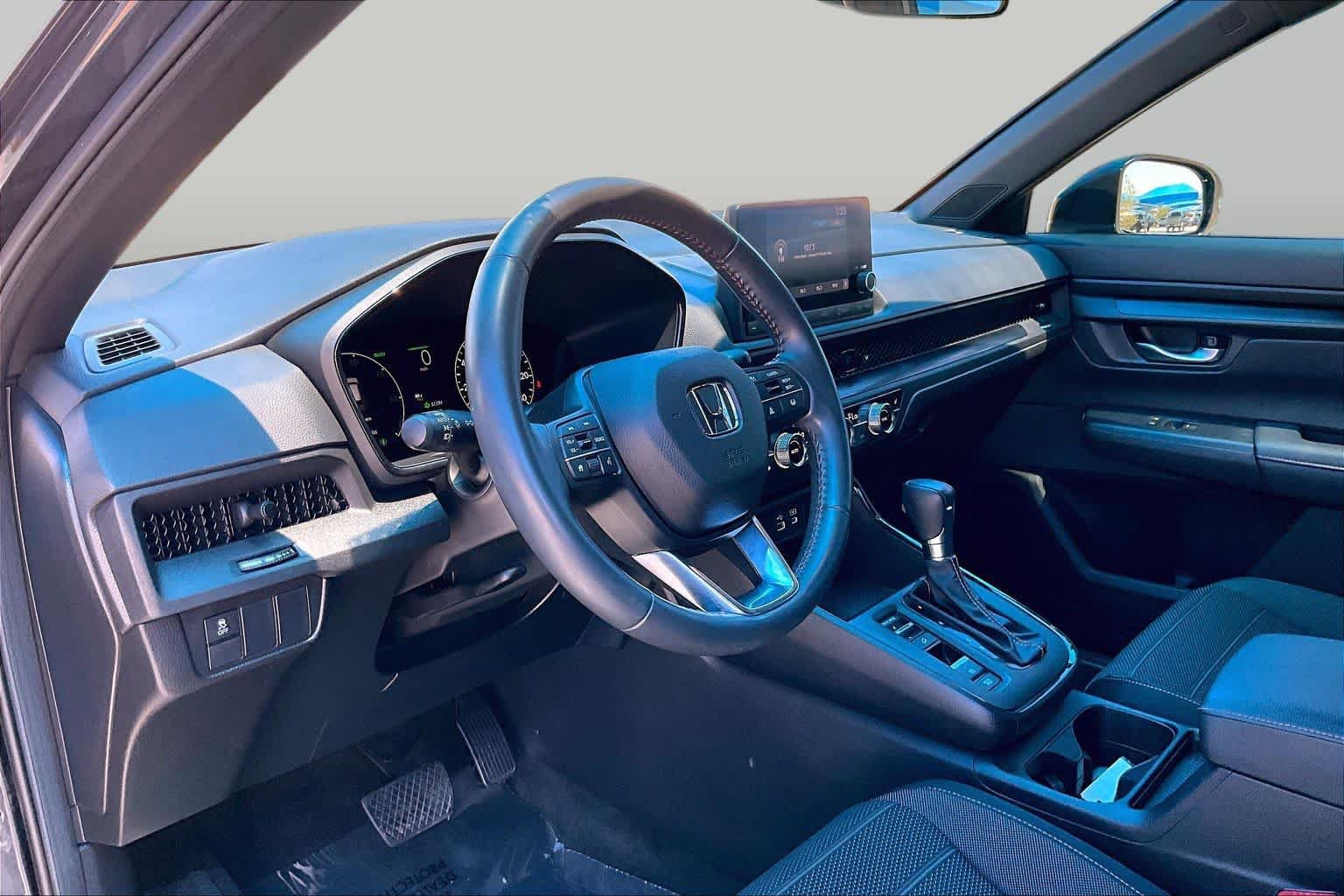 Used 2023 Honda CR-V Sport image 18