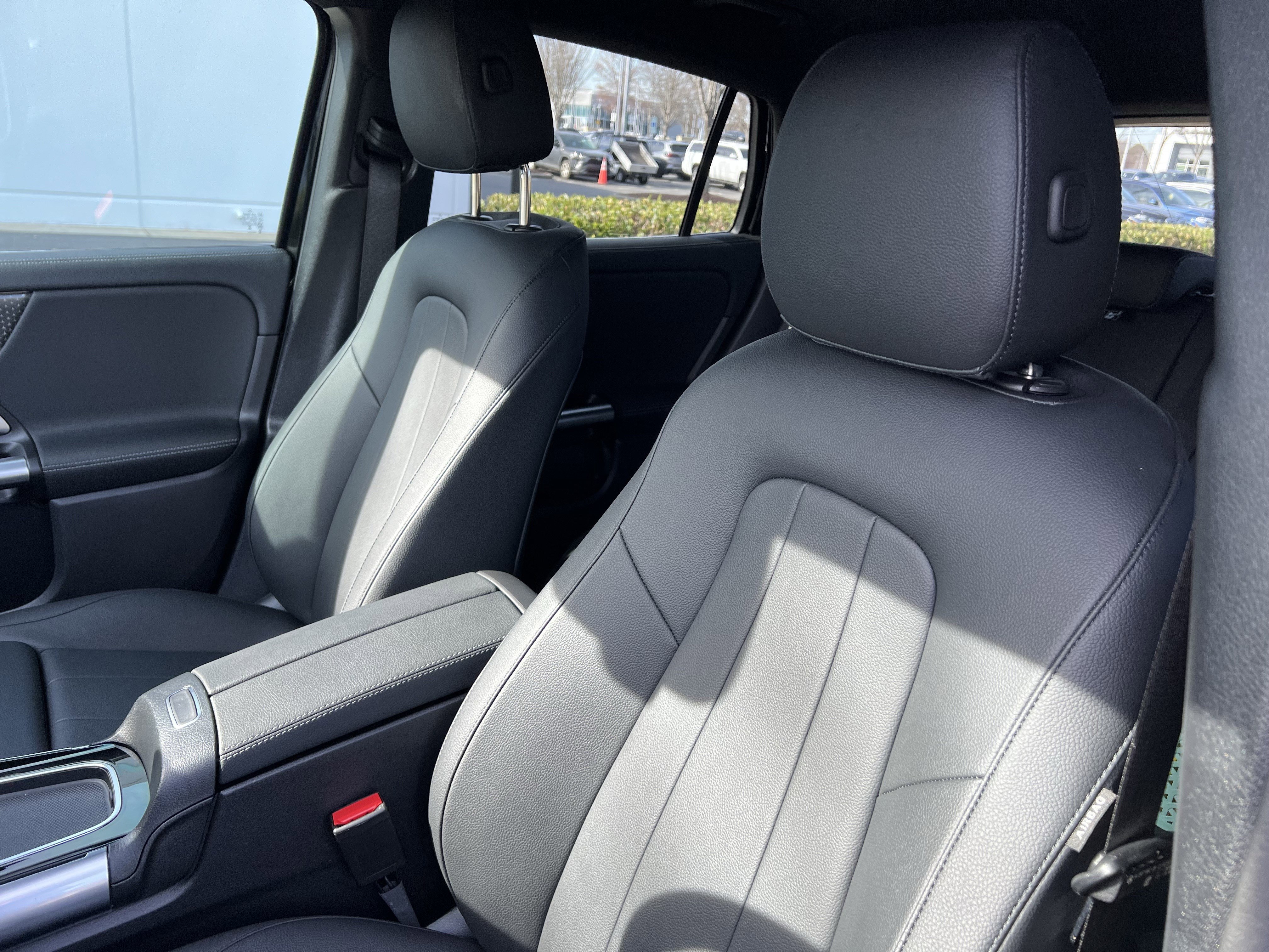 Certified 2025 Mercedes-Benz GLA 250 image 16