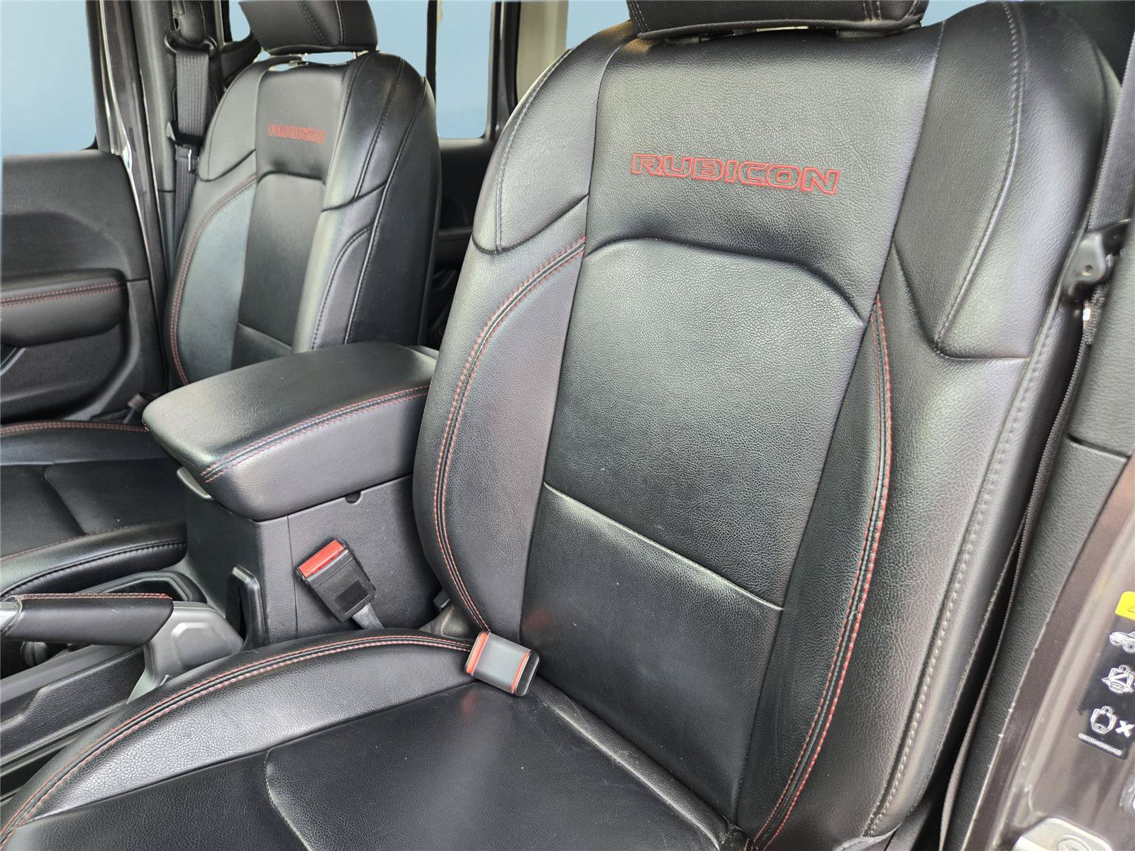 Used 2021 Jeep Wrangler Unlimited Rubicon AWD/4WD image 16
