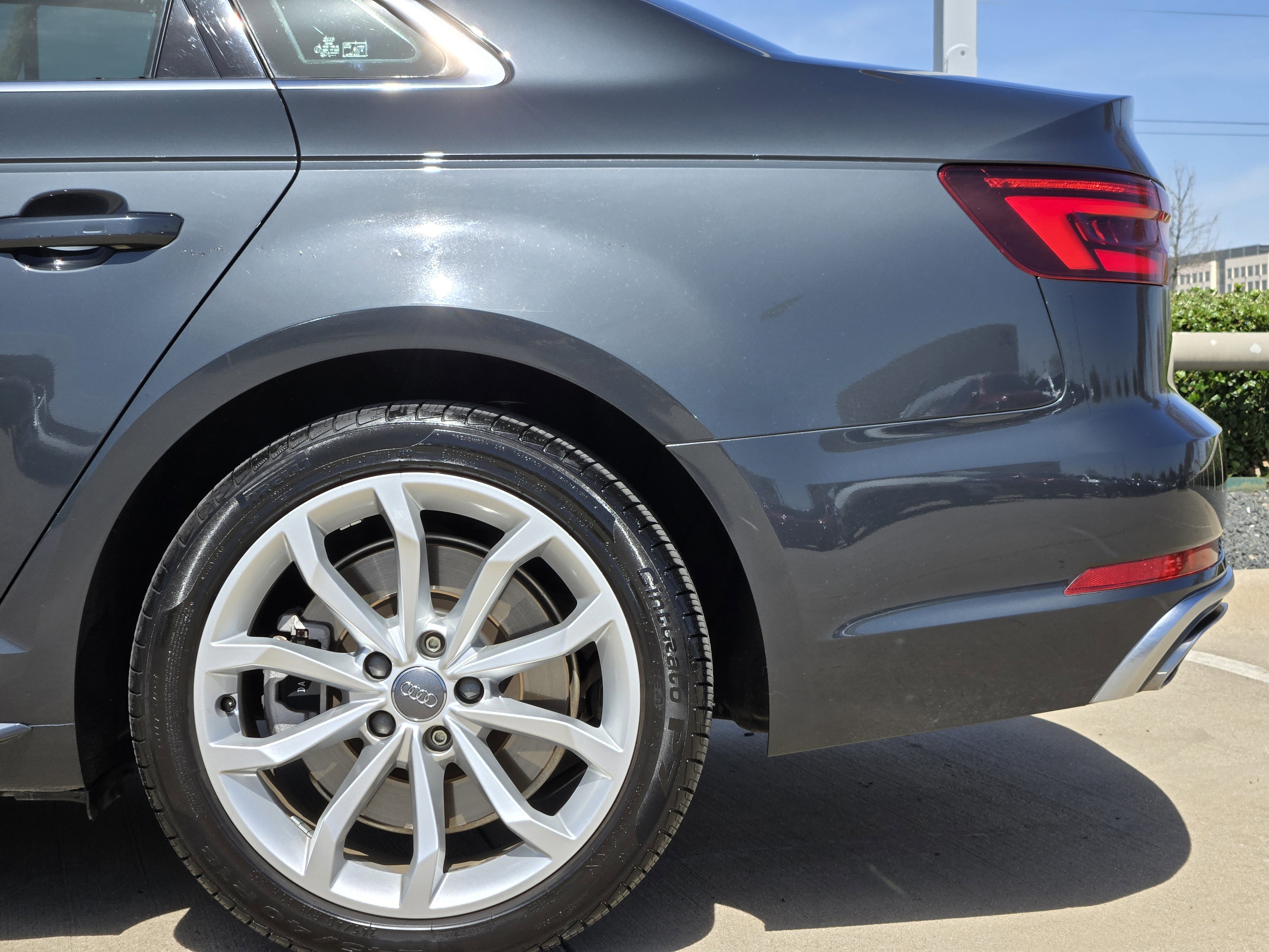 Used 2019 Audi A4 2.0T Premium Plus w/ Premium Plus Package image 15