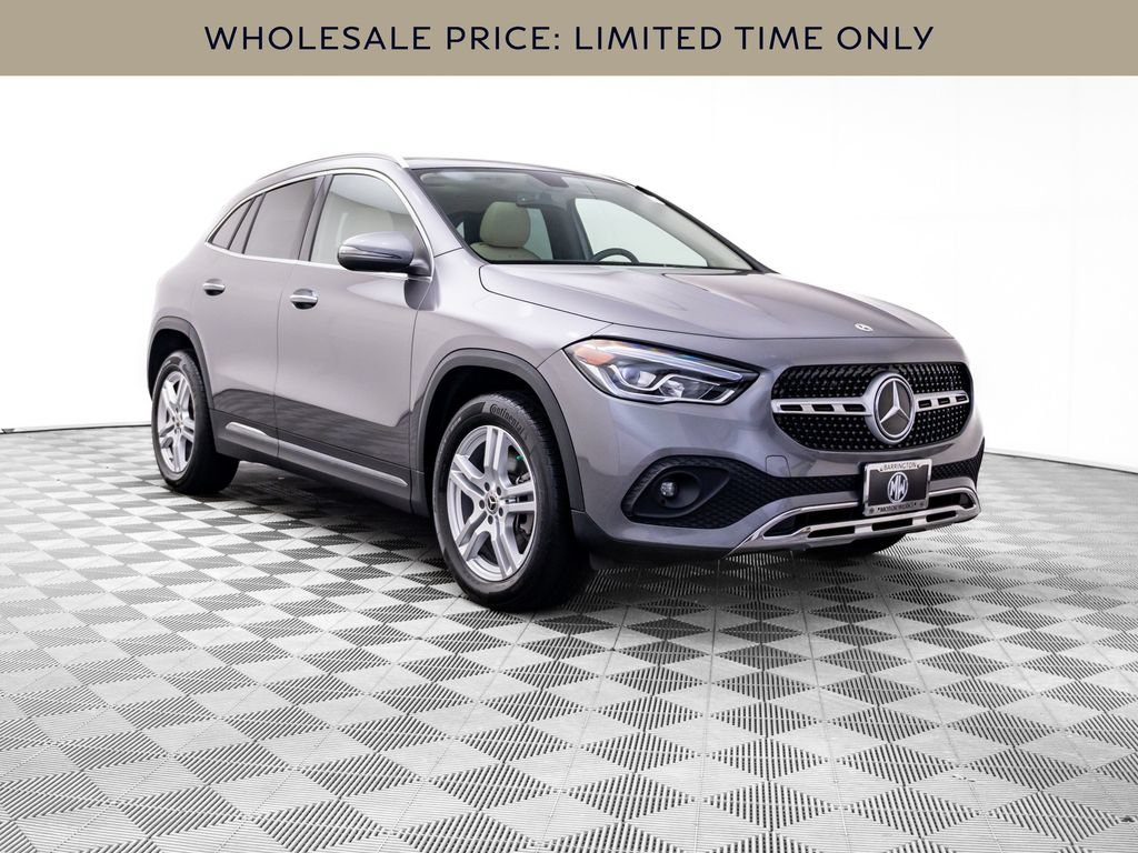 Used 2023 Mercedes-Benz GLA 250 4MATIC w/ Premium Package image 7