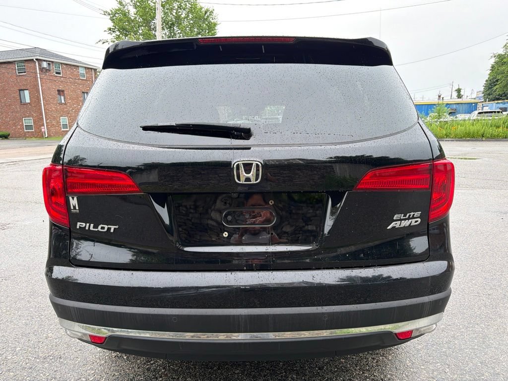 Used 2017 Honda Pilot Elite image 4