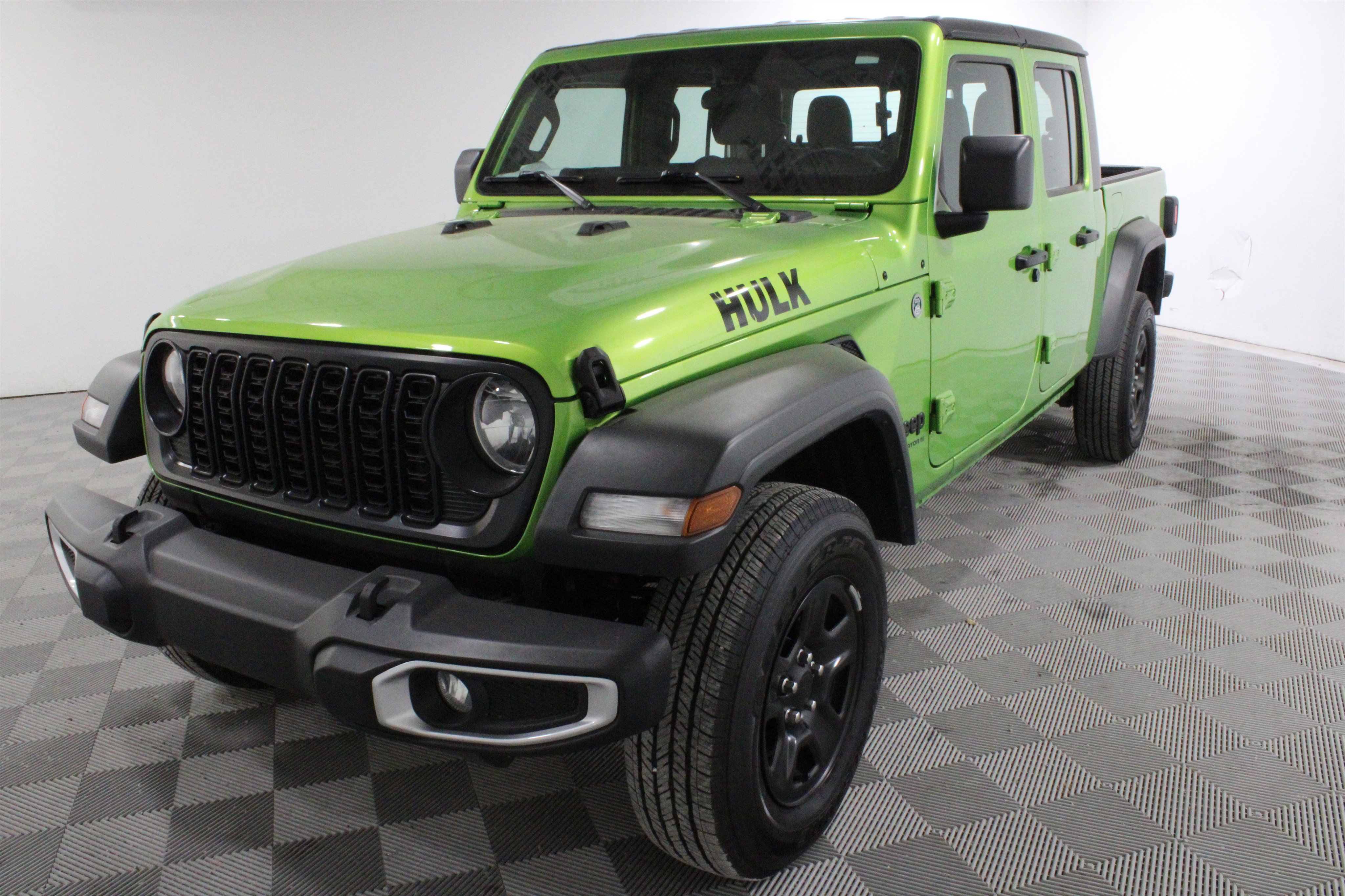Used 2025 Jeep Gladiator Sport AWD/4WD image 30