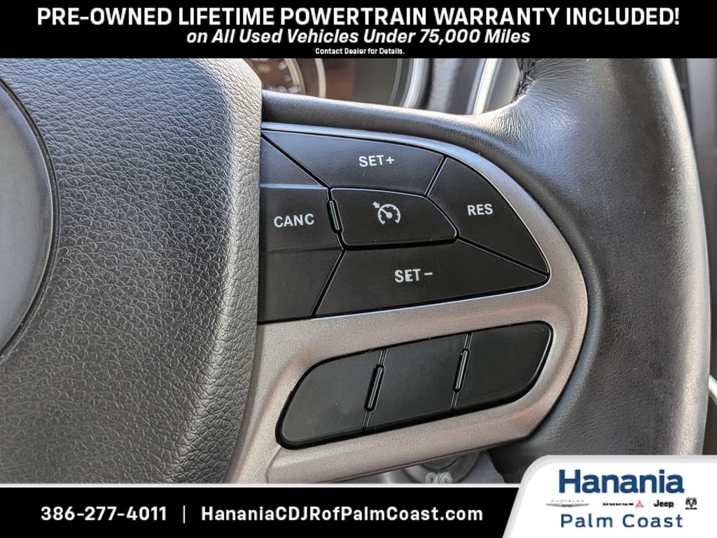 Used 2019 Jeep Cherokee Latitude Plus w/ Comfort/Convenience Group AWD/4WD image 31