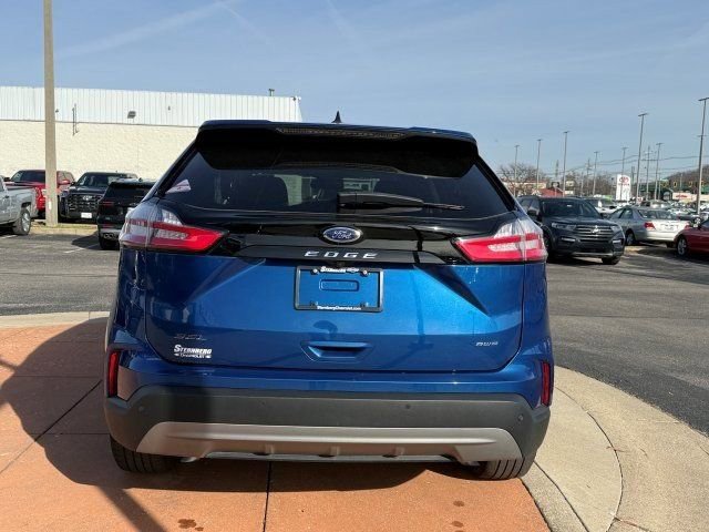 Used 2024 Ford Edge SEL image 5