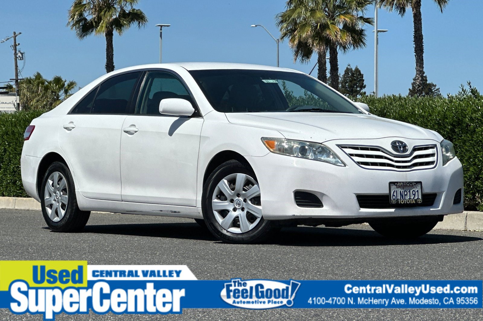 Used 2010 Toyota Camry FWD image 1