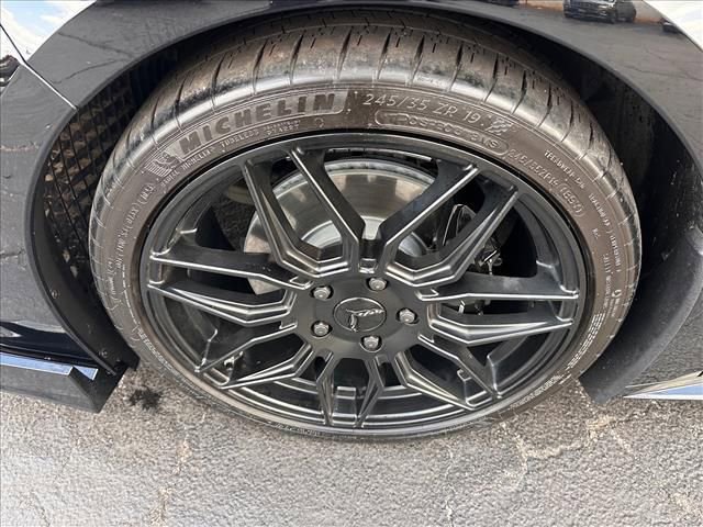 Certified 2023 Chevrolet Corvette Stingray Convertible w/ Battery Protection Package image 33