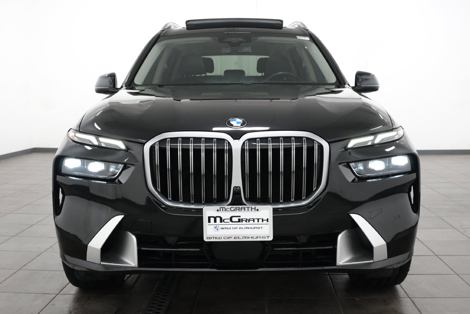 Used 2023 BMW X7 xDrive40i w/ Executive Package AWD/4WD image 8