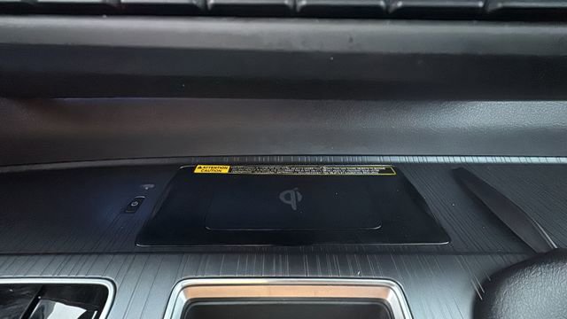 Used 2023 Toyota Sienna XSE image 21