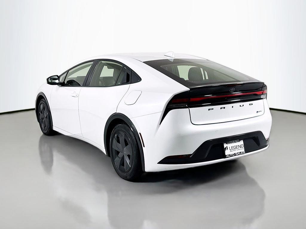 Used 2023 Toyota Prius LE FWD image 7