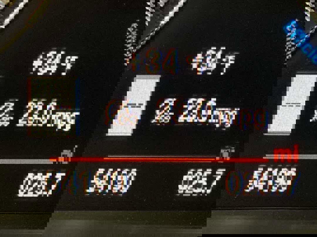 Used 2020 BMW X1 xDrive28i w/ Premium Package image 17