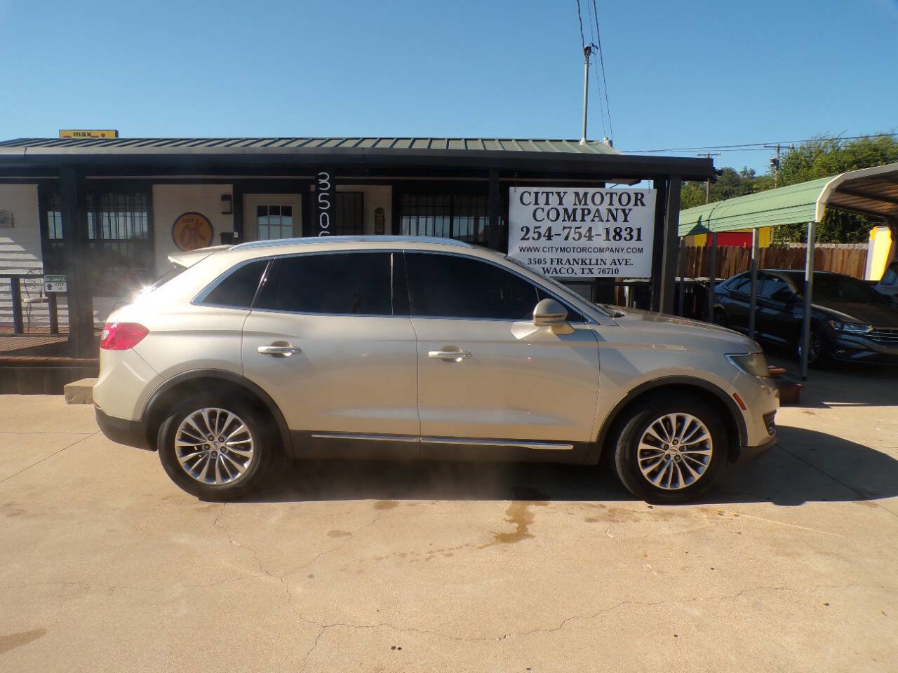 Used 2017 Lincoln MKX Select w/ Select Plus Package
