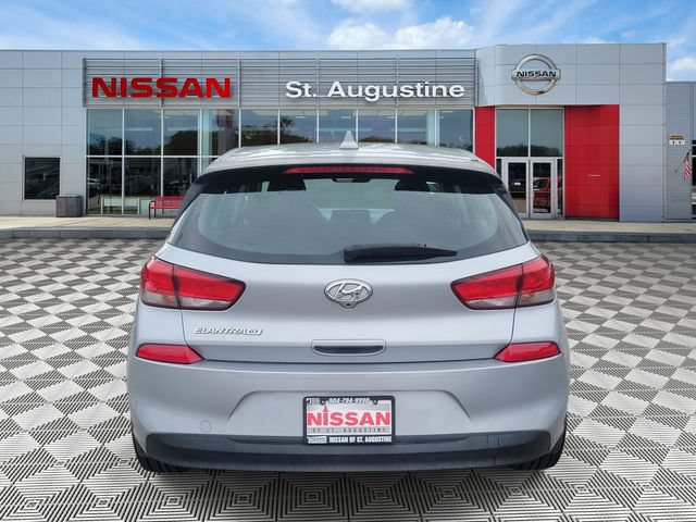 Used 2020 Hyundai Elantra GT FWD image 3