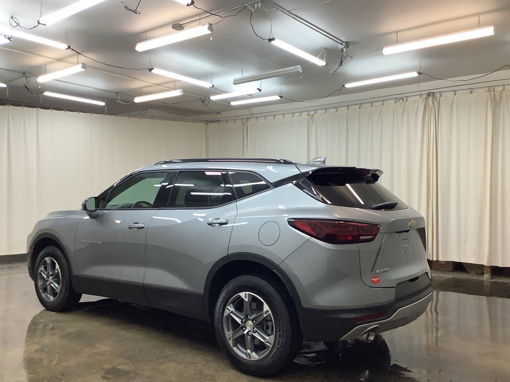 Used 2024 Chevrolet Blazer LT w/ Convenience Package image 9