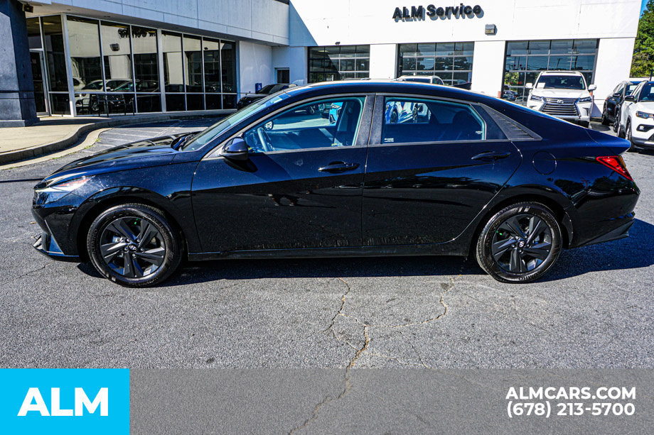 Used 2023 Hyundai Elantra SEL FWD image 6