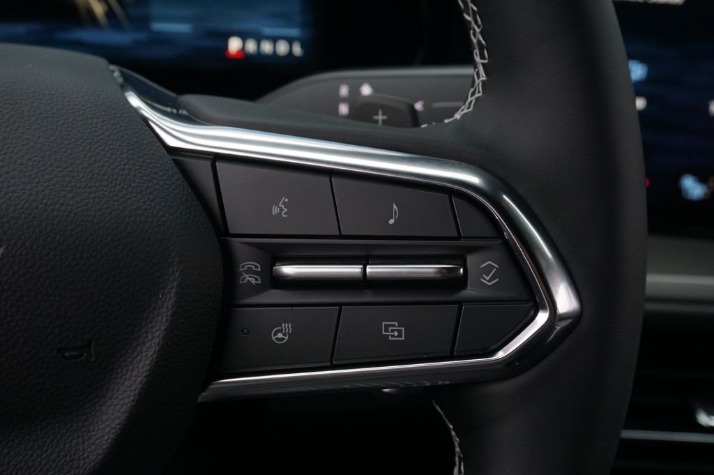 New 2026 Chevrolet Traverse LT image 18