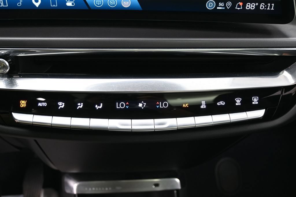 Used 2024 Cadillac Lyriq Tech RWD image 42