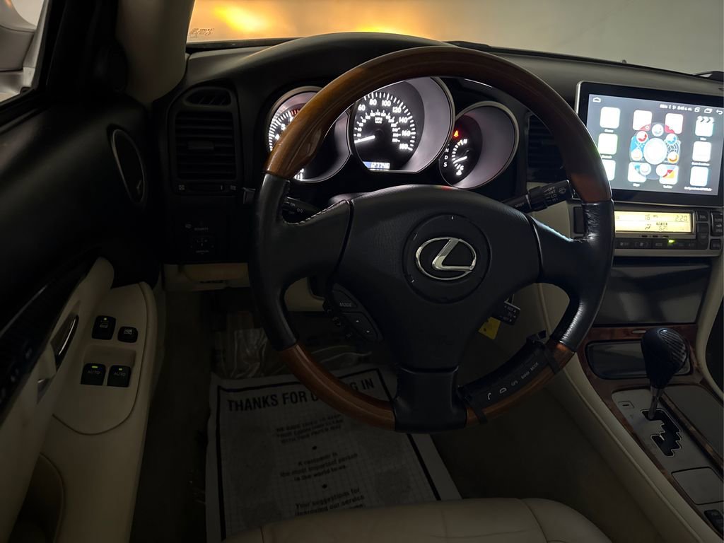 Used 2008 Lexus SC 430 Convertible image 38