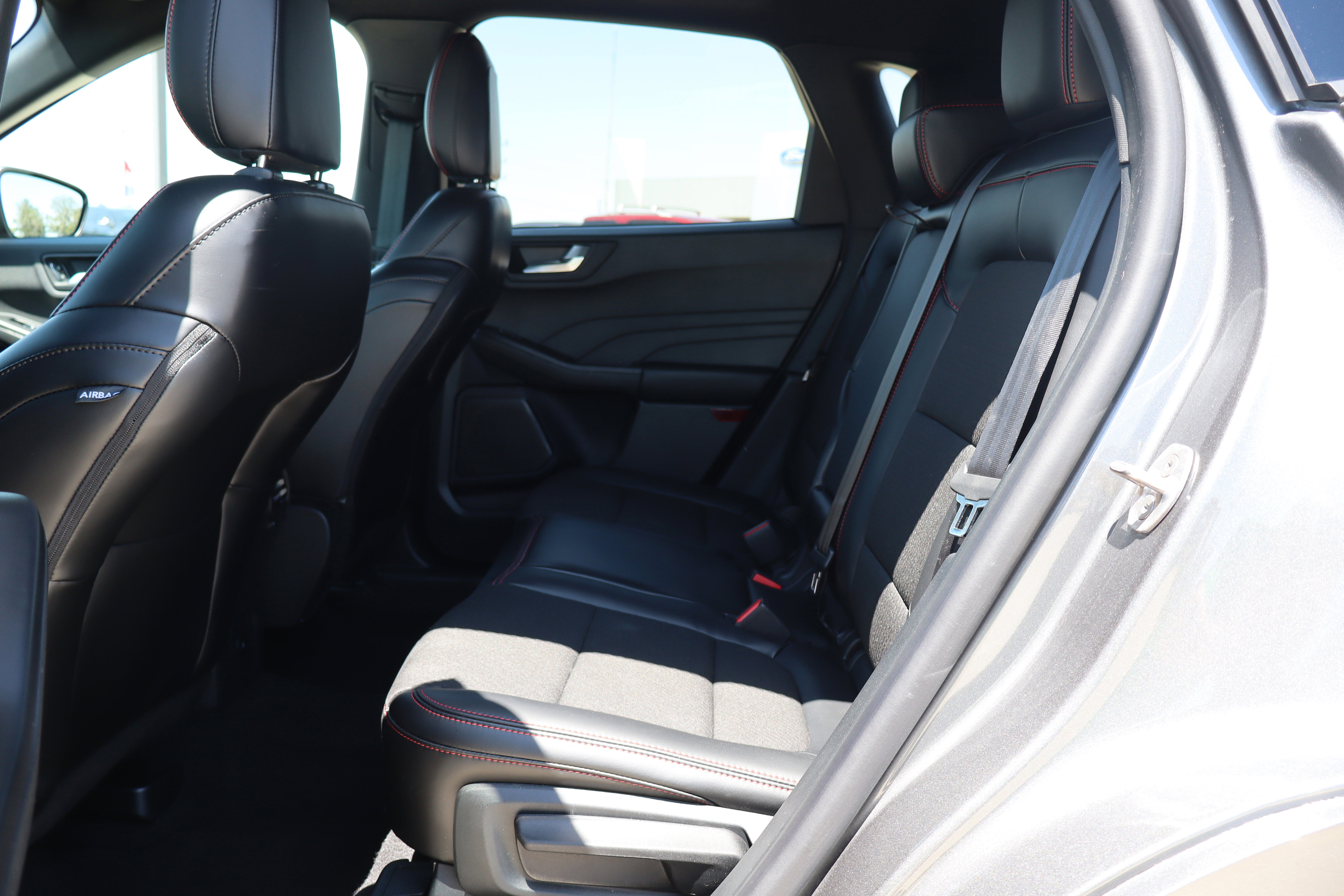 Used 2024 Ford Escape ST-Line w/ Tech Pack #1 AWD/4WD image 10