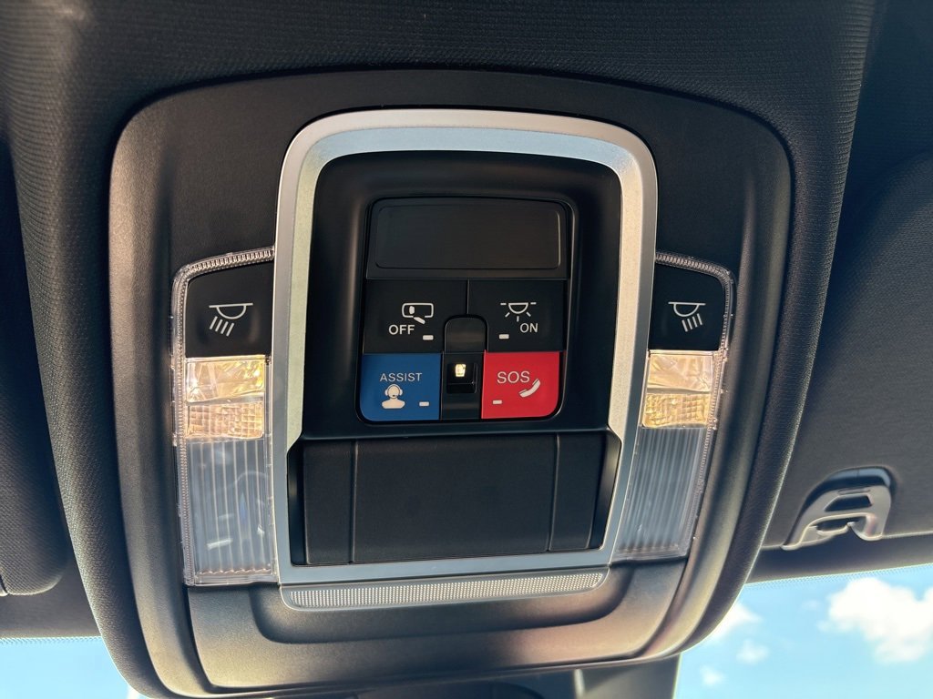 Used 2023 RAM 1500 Laramie image 25