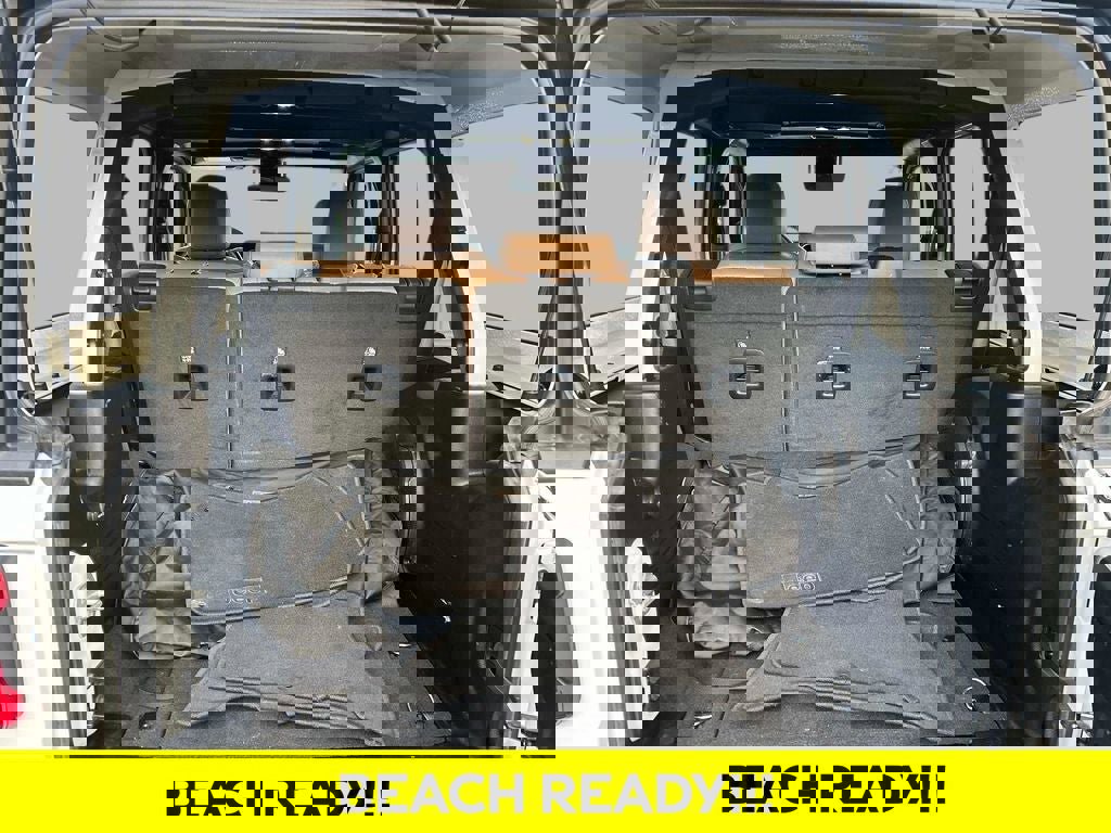 Used 2022 Jeep Wrangler Unlimited Sahara w/ Safety Group image 13