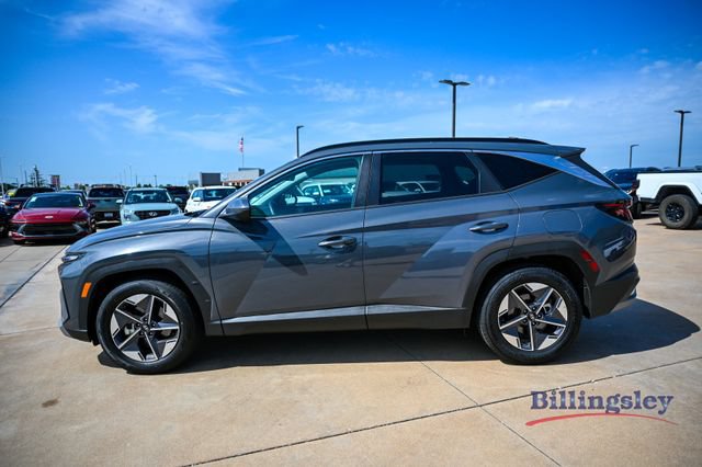 Used 2026 Hyundai Tucson SEL FWD image 2