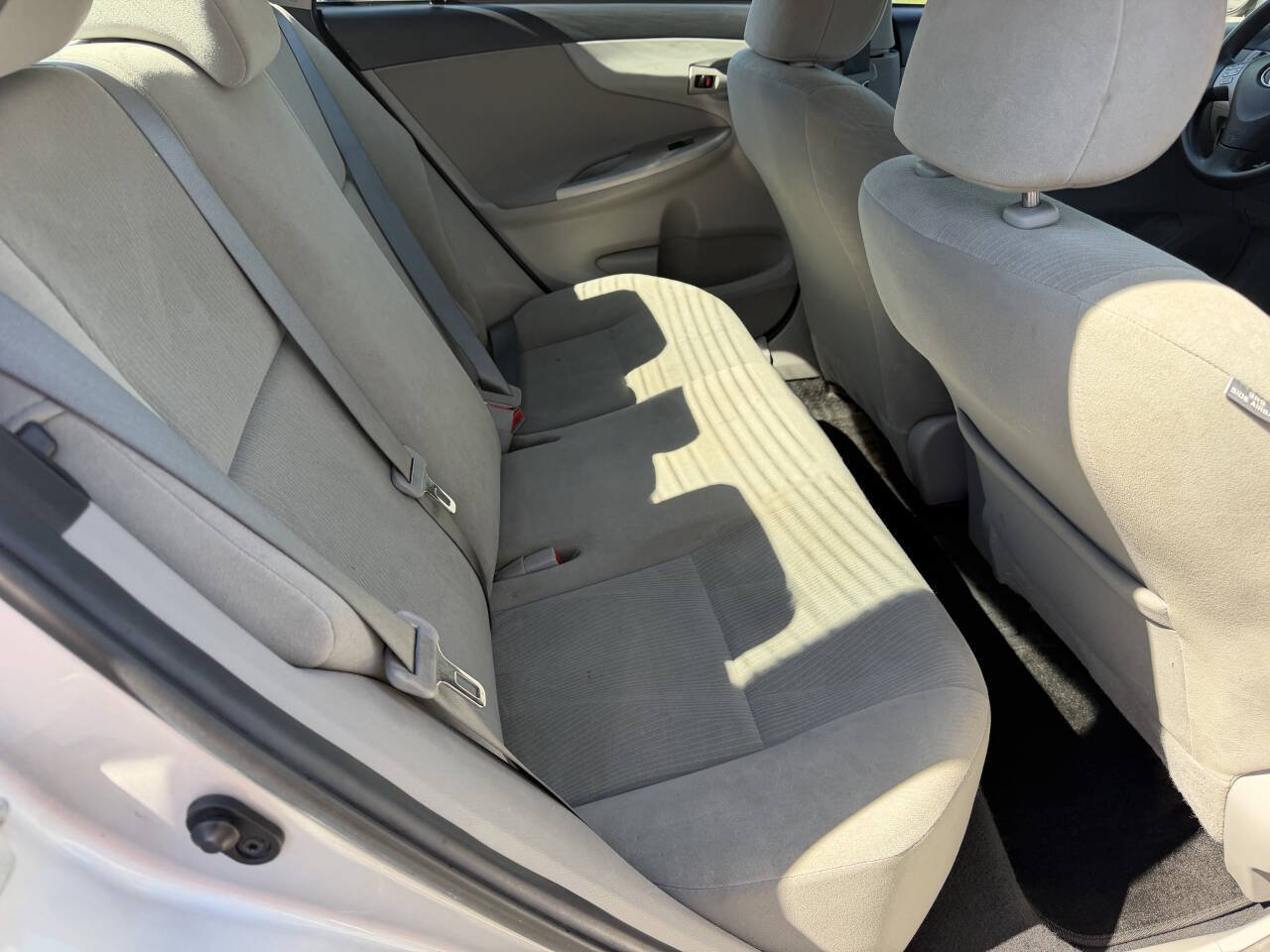 Used 2013 Toyota Corolla LE w/ Premium Pkg FWD image 22