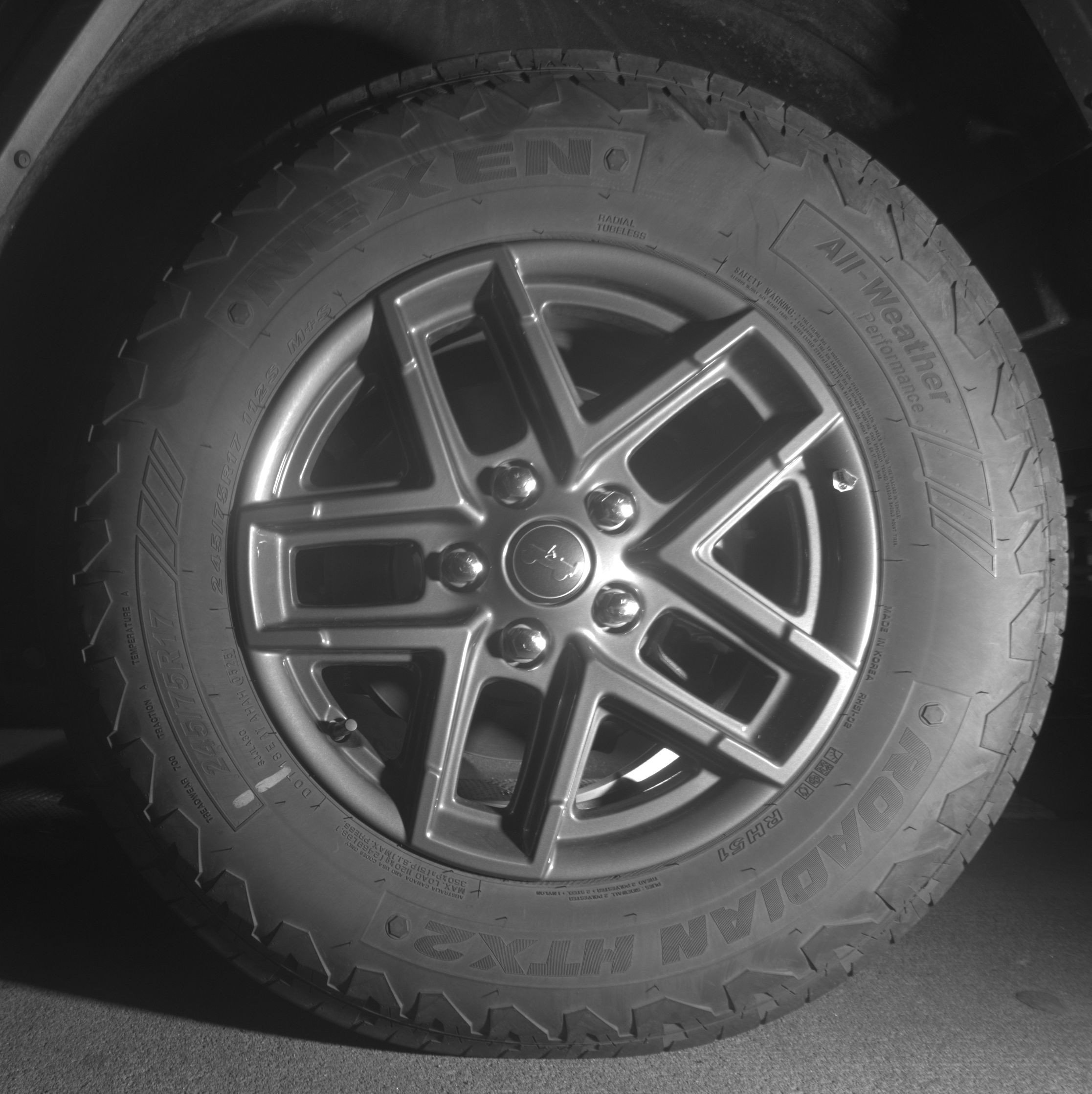 Used 2025 Jeep Wrangler Sport S image 14