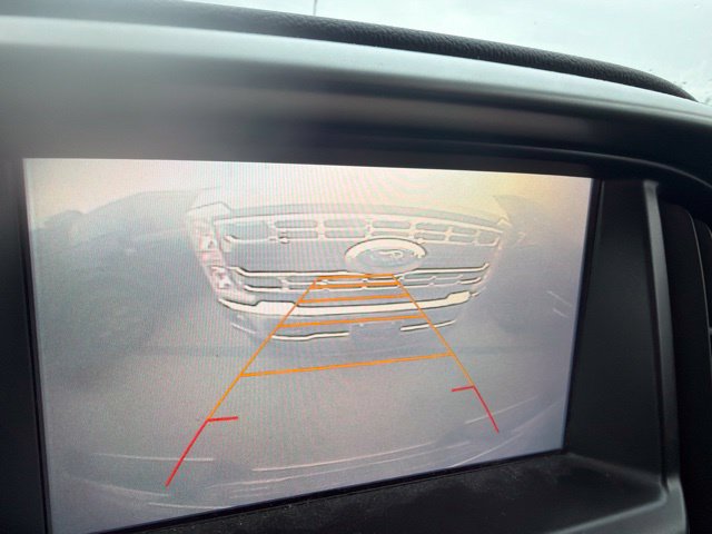 Used 2016 Chevrolet Colorado LT w/ LT Convenience Package RWD image 11