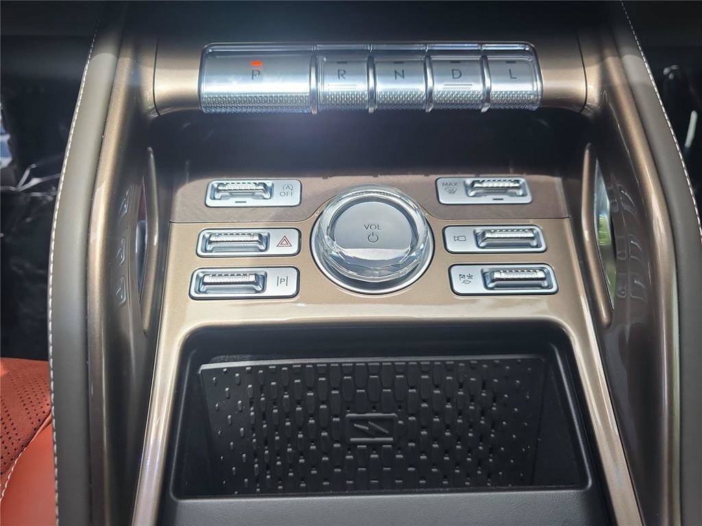 Certified 2024 Lincoln Nautilus Black Label AWD/4WD image 20