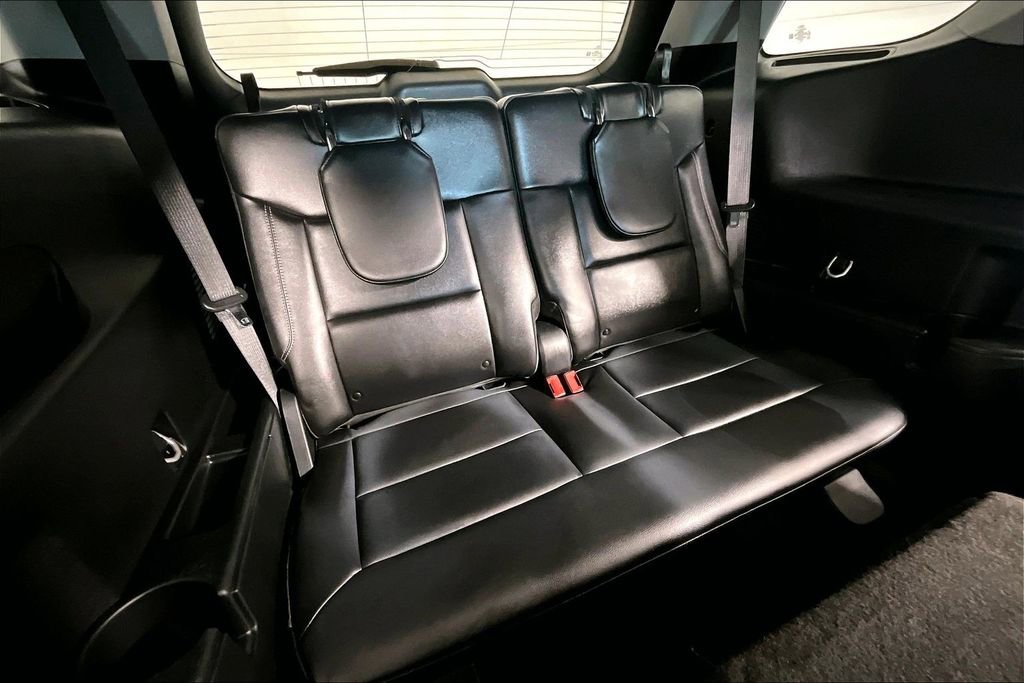 Used 2023 Ford Explorer Limited image 27